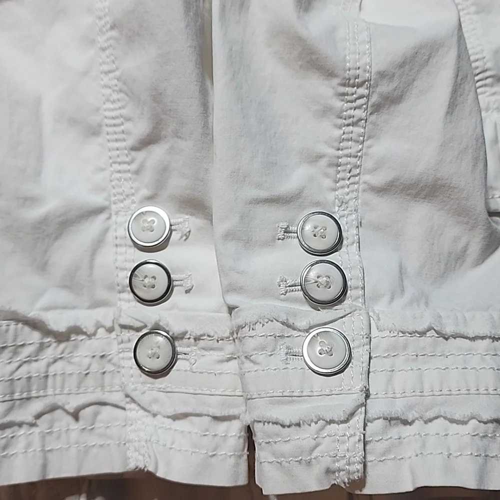 White House Black Market White Button Down Size 6 Jacket